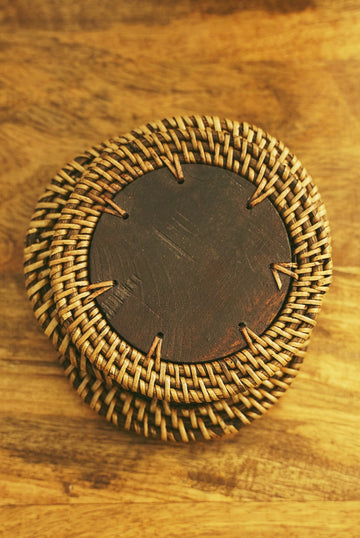 Circle Wood Wicker Coaster Set